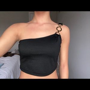 Black one shoulder ring top
